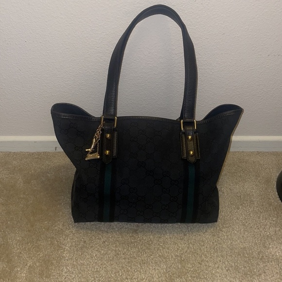 Black and green  Gucci purse​​ - Picture 3 of 15